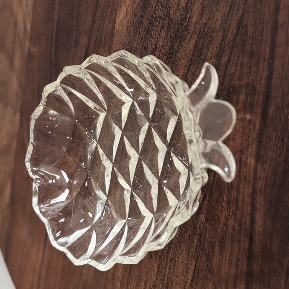 Small Glass Pinnapple Dish - Picture 6 of 6